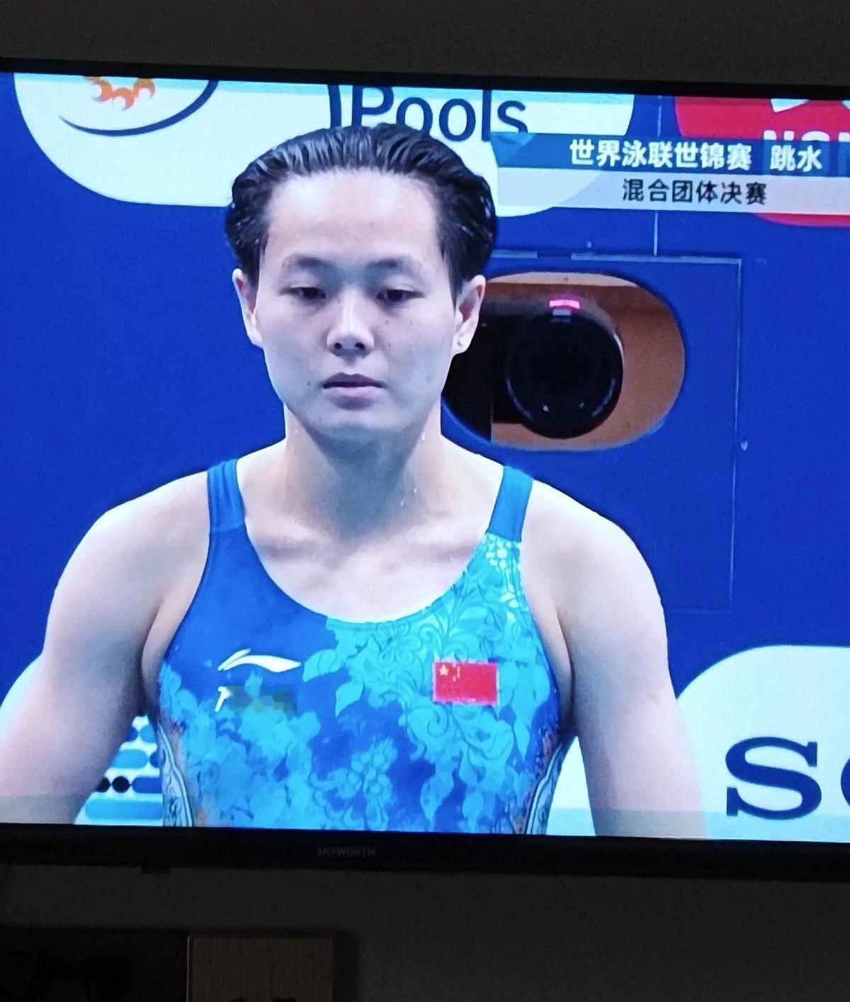 首轮落后14分，没人觉得能翻。陈艺文和曹缘一跳，67.58——全场唯一破60，