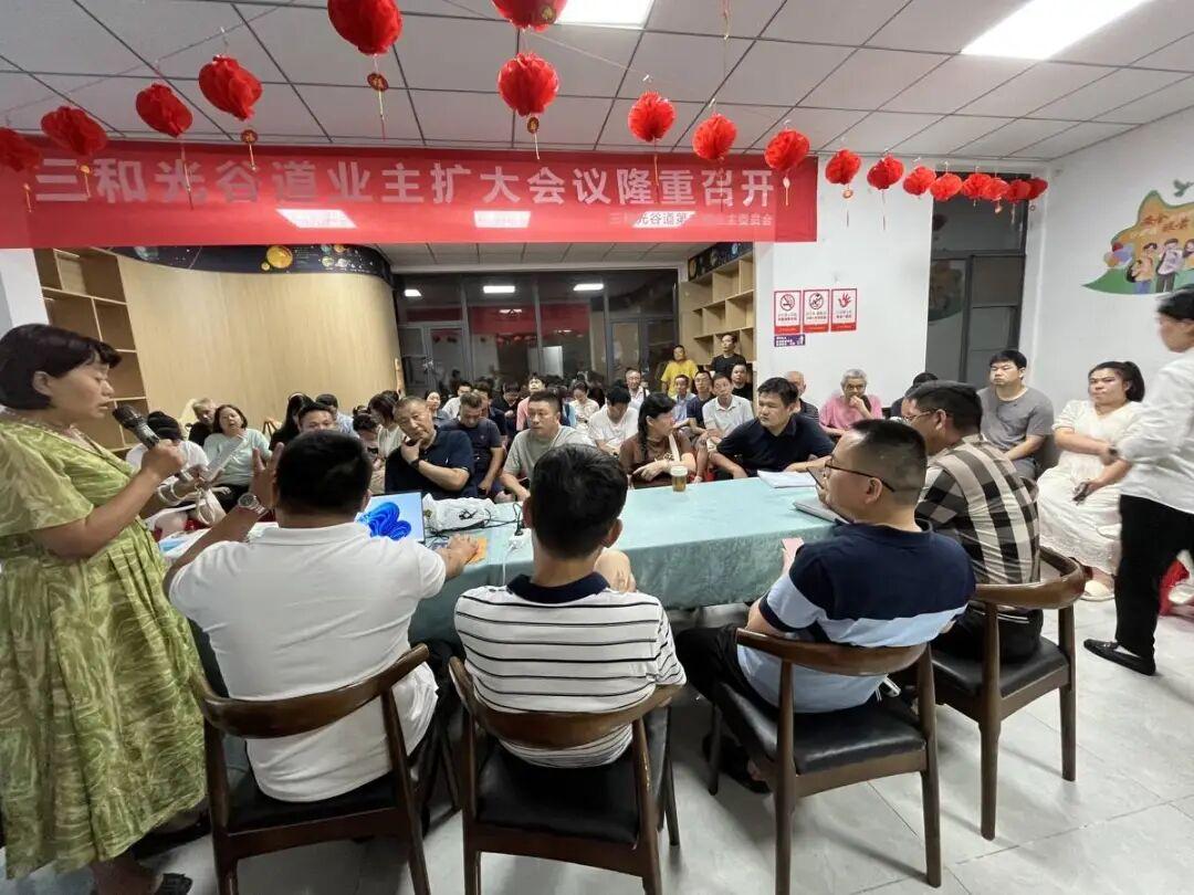 取消物业费阻力非常大，很多人都在这条利益链条上算一笔账你就明白这事为什么