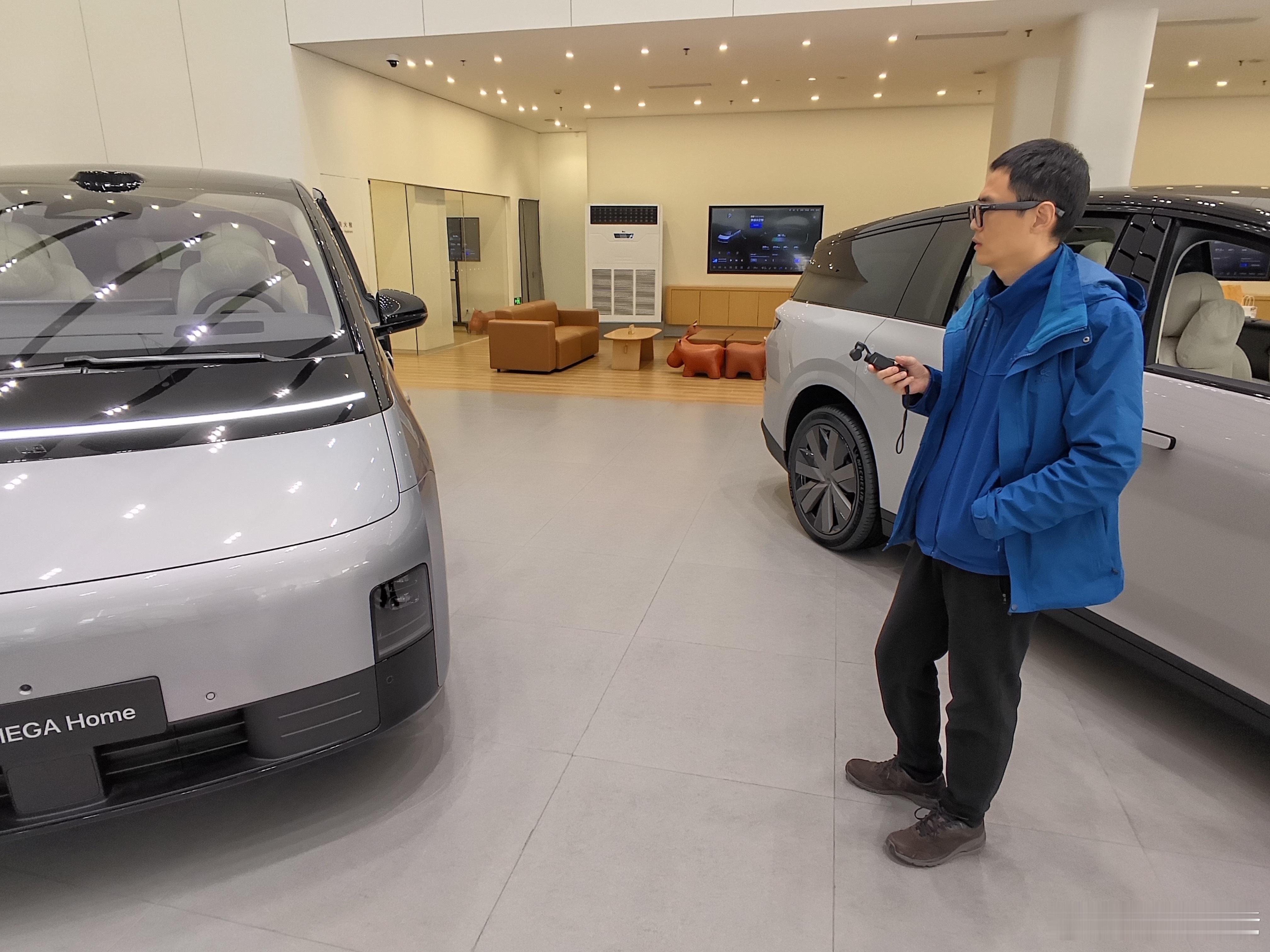 缺老师和MEGAHome的气质很搭啊，快搞一台，我电卡不够用了Shotby