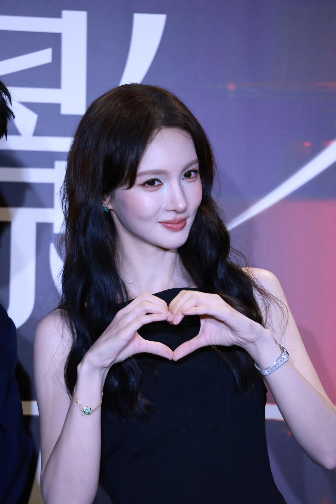 金晨有多部影视剧待播, 本月有一部电影刚开机