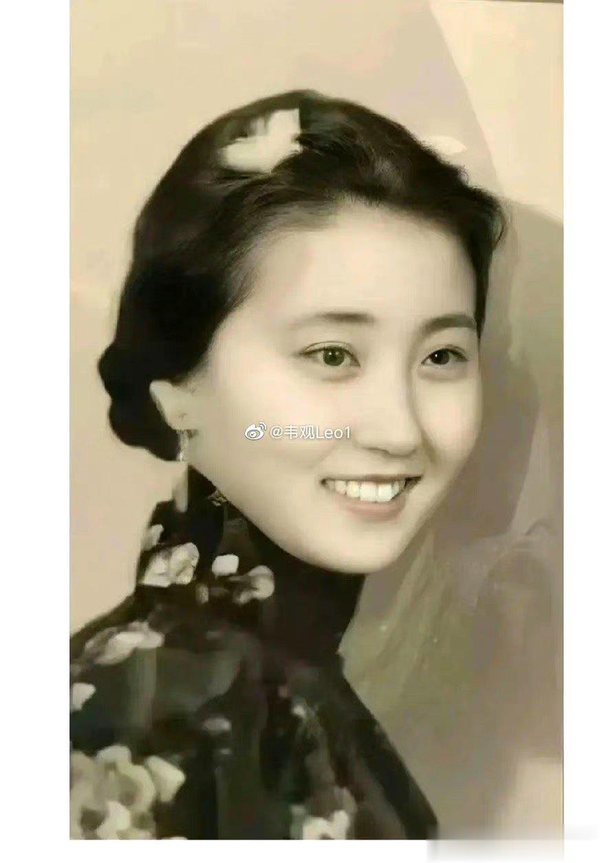 2012年，蒋英去世，享年93岁。在弥留之际，蒋英对身边的孩子们说:“我该走了。