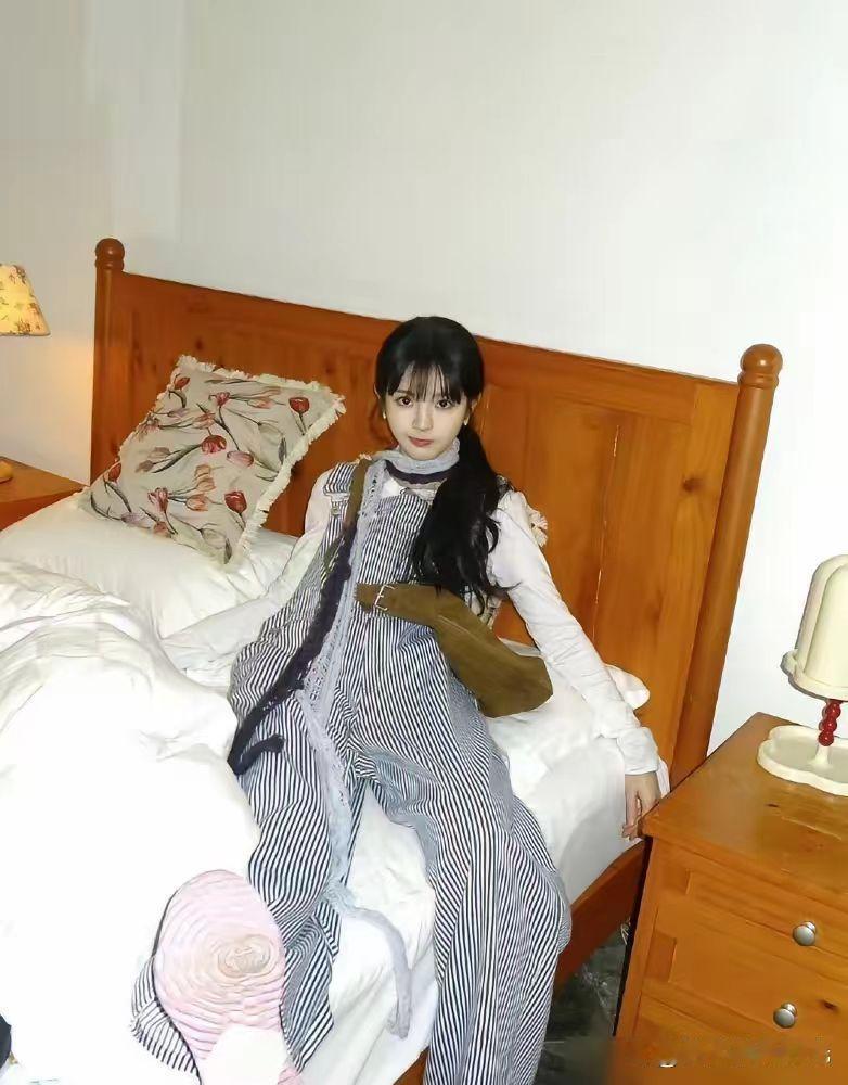田曦薇是怎么能在这样肮脏的环境中拍出照片的呢？