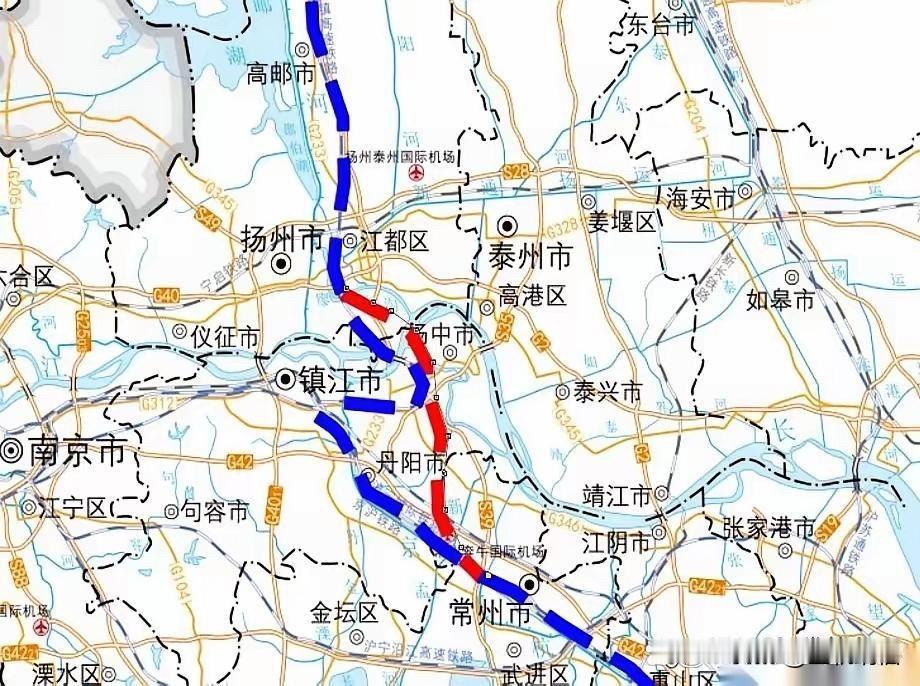 摊开连镇高铁的路线图，镇江地界上那个生硬的“S弯”，至今仍是不少当地人茶余饭后意
