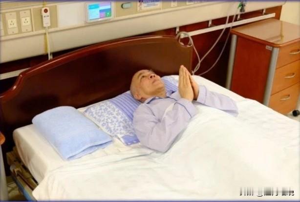 祝早日康复！72岁的柬埔寨国王西哈莫尼选择在北京接受手术治疗据柬媒消息，柬