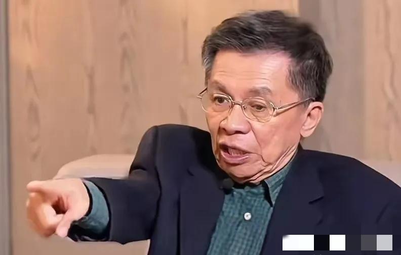 岛内绿营大佬沈富雄最豪情壮志的一句话是：我已经86岁了，我争取再活24年，我要活