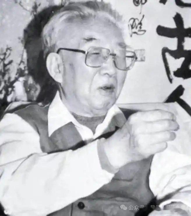 【小参谋也有大作为------怀念雷英夫将军】1983年．是我入伍到军事科学院汽