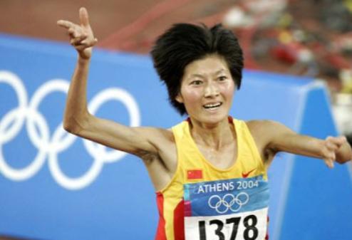 “我不服，中国选手绝对少跑一圈！”2004年雅典奥运会上，出现了一个惊天大乌龙，