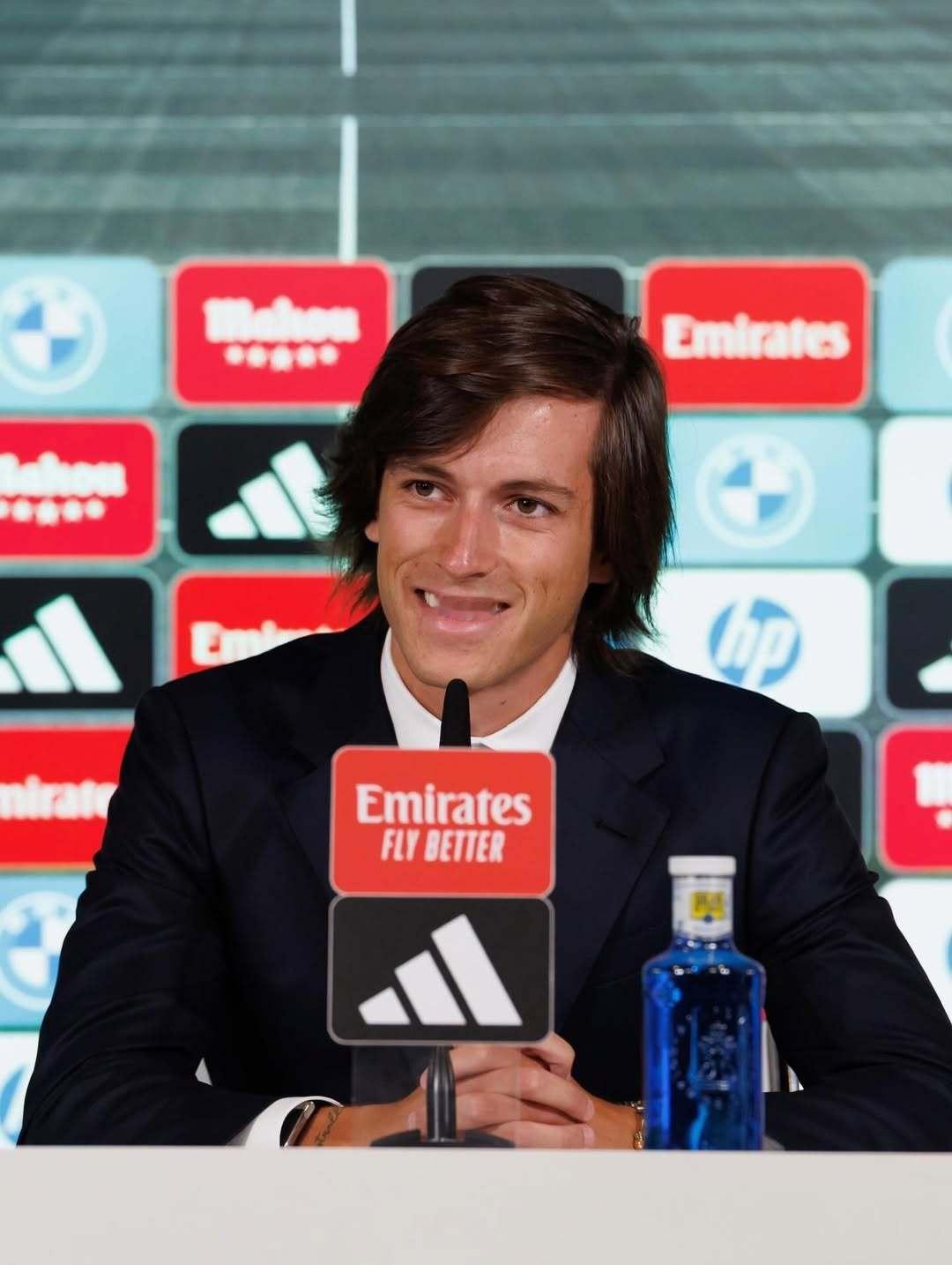 卡雷拉斯IG：精彩纷呈的一年即将结束，这一年让我在个人生活还是竞技中都收获了丰富