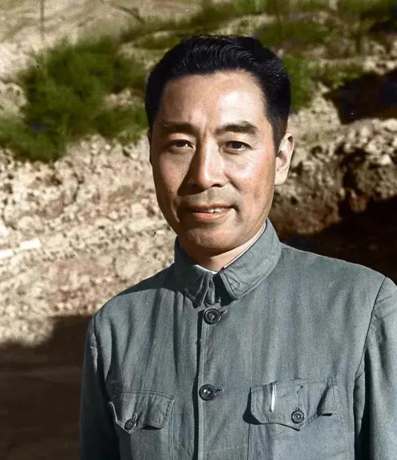 悉心探病1970年冬，廖承志心脏病发作，周总理在百忙中，仍关怀