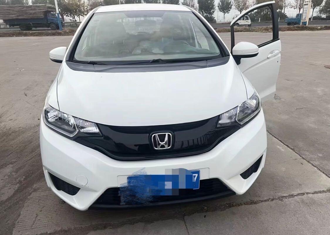 二手车尽量买油车，不推荐新能源，新能源换一块电池就要好几万，不值得。二手车尽量