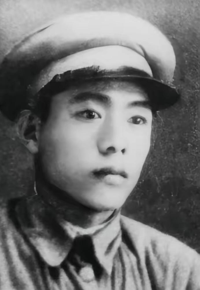 1955年，志愿军翟文清衣锦还乡，全村五十余同乡只剩他一人归来。  195