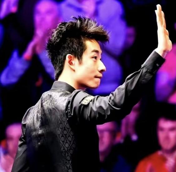 状态出色，惊艳无比，吴宜泽神奇五连鞭，狂虐“波斯王子”瓦菲，第二阶段10-6领先