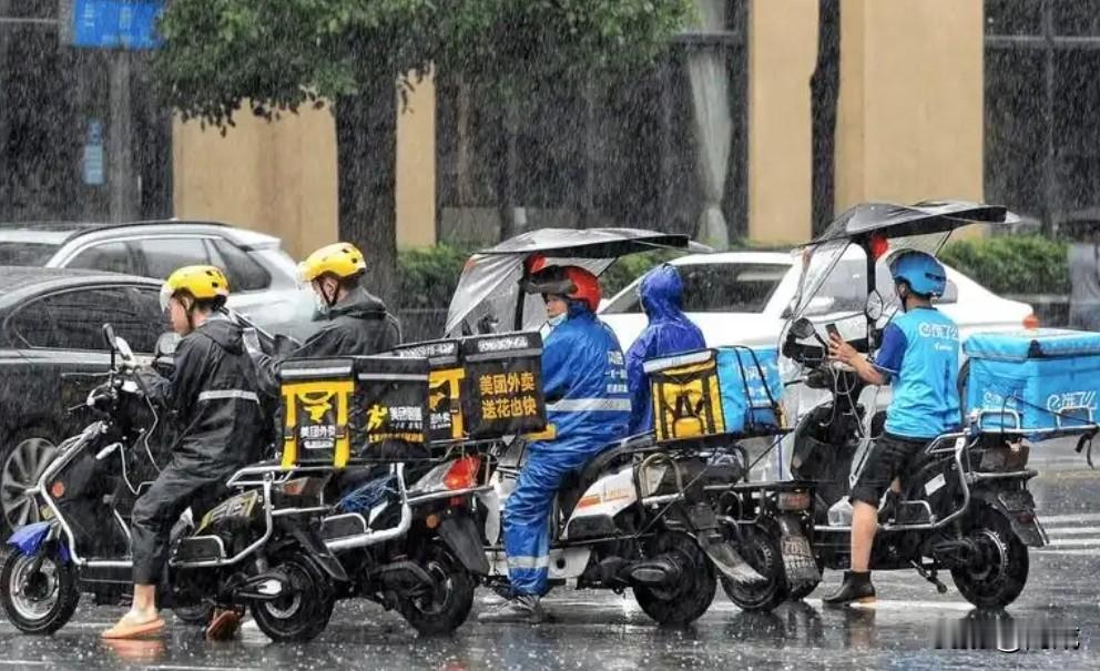 以前跑外卖，碰到过一个挺“极品”的顾客。到附近连着给她打了好几通电话，没人接；平