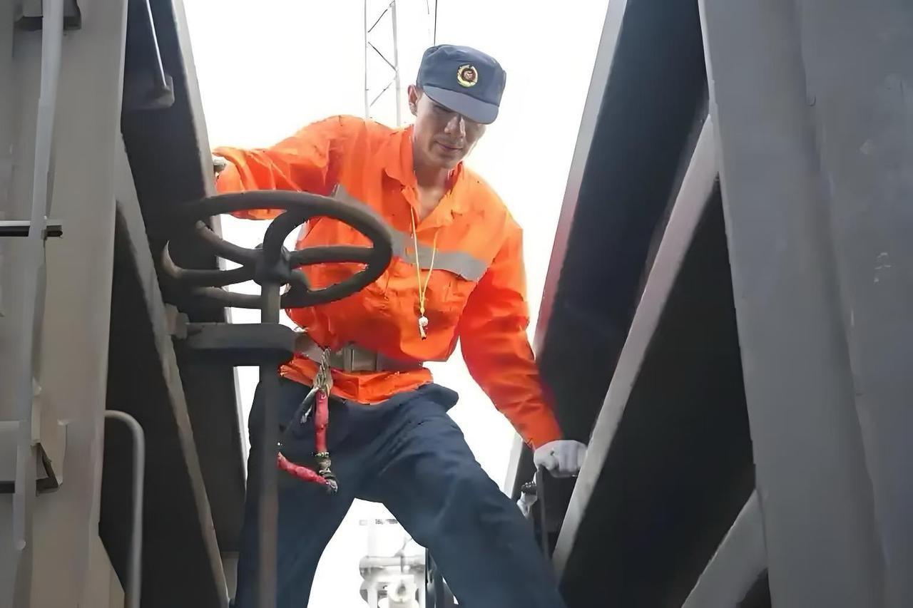 民办本科想社招进铁路局？别被假象骗了，真相太残酷！“老师，我民办本科，社招