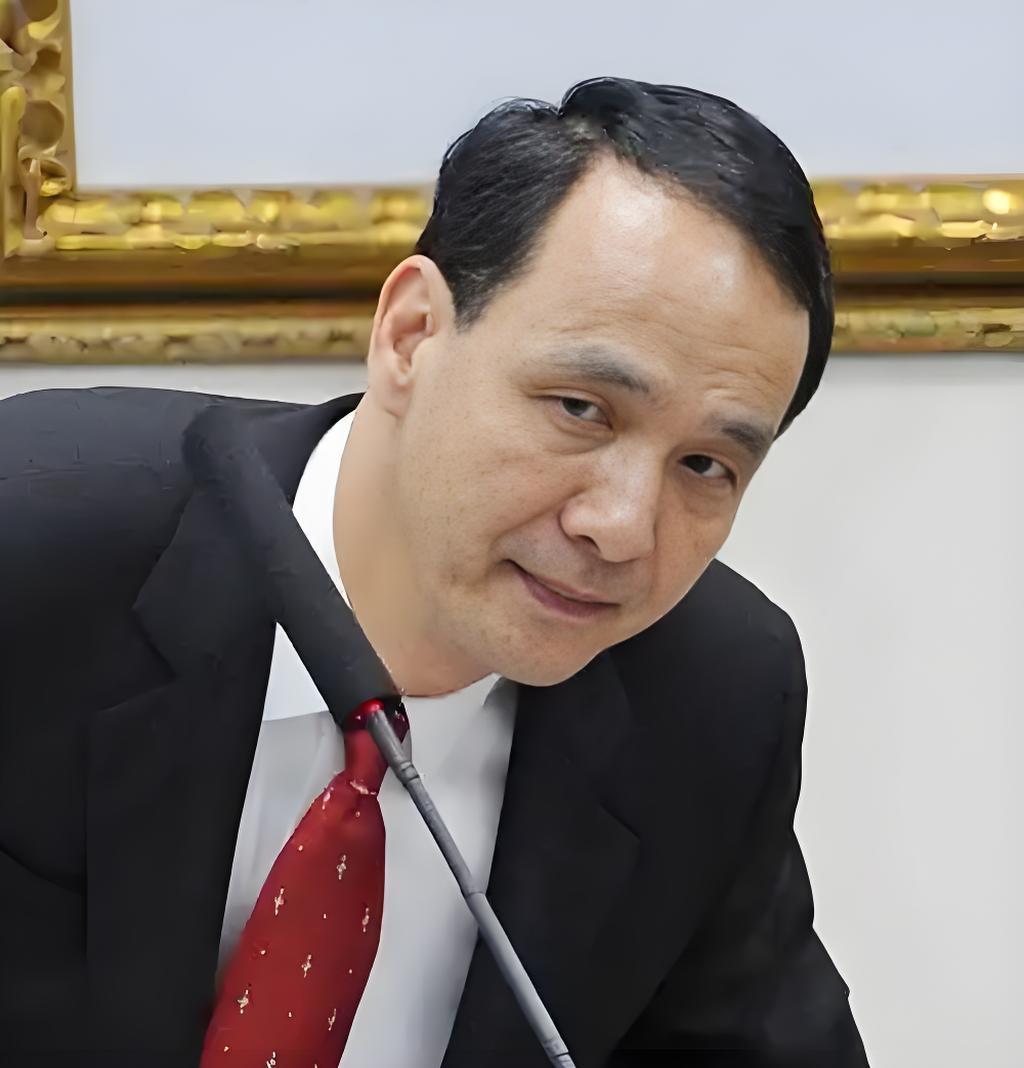 蓝营改选成“吹牛大会”！郝龙斌立下军令状和郑丽文互相放狠话2025年10月