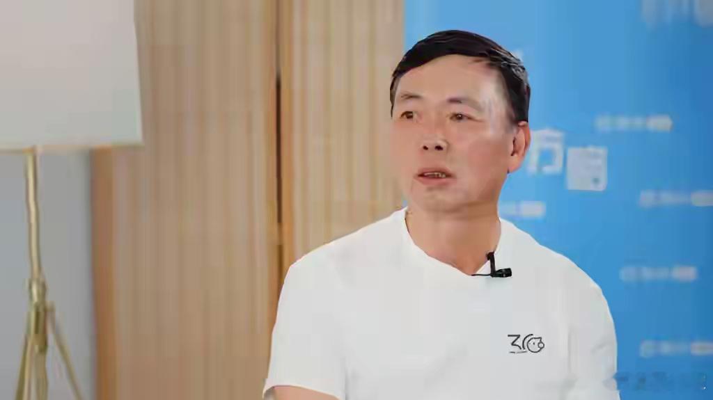 很多人拿林园，巴菲特和段永平比，虽然他们都是价值投资，但是完全不能同日而语，林园