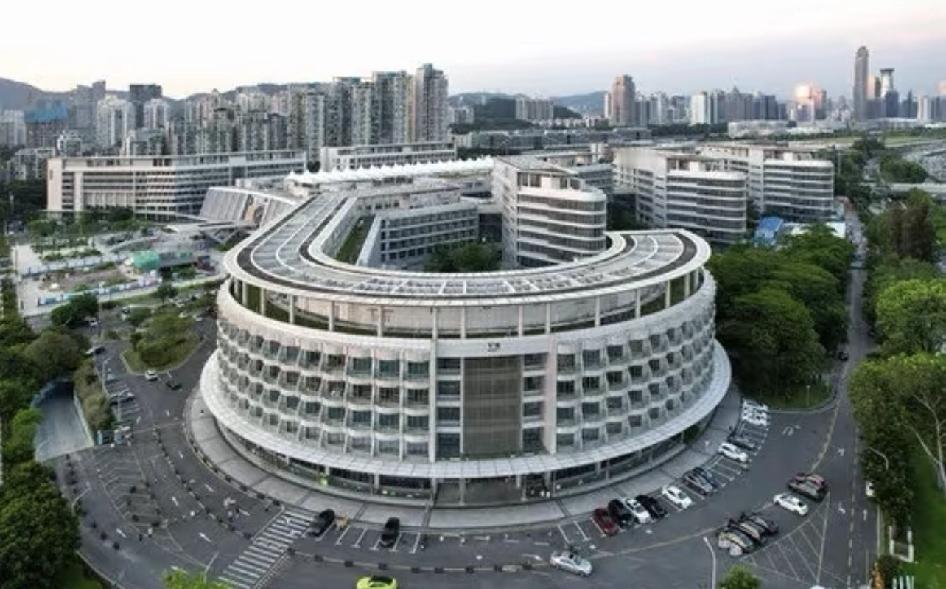 港大医院收费真贵啊！挂号100元，点痣，300元起步（2个痣）好处，挂号