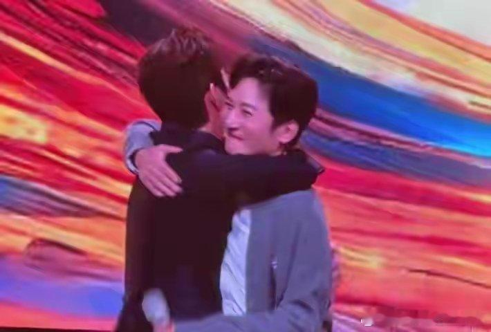 前不久，湖南卫视官宣李维嘉回归的消息在社交媒体上引发热议。这位曾经的《快乐大本营