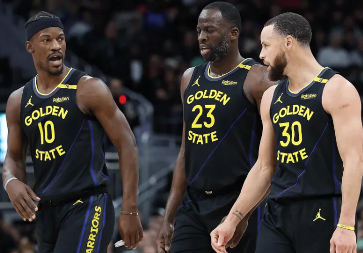 勇士球员德雷蒙德-格林在谈到球队未来时表示，吉米-巴特勒的受伤打乱了勇士原本的整