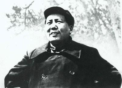 周总理晚年揭秘：没有毛主席苟坝的那个雨夜，红军将全军覆没。1972年，周恩来曾在