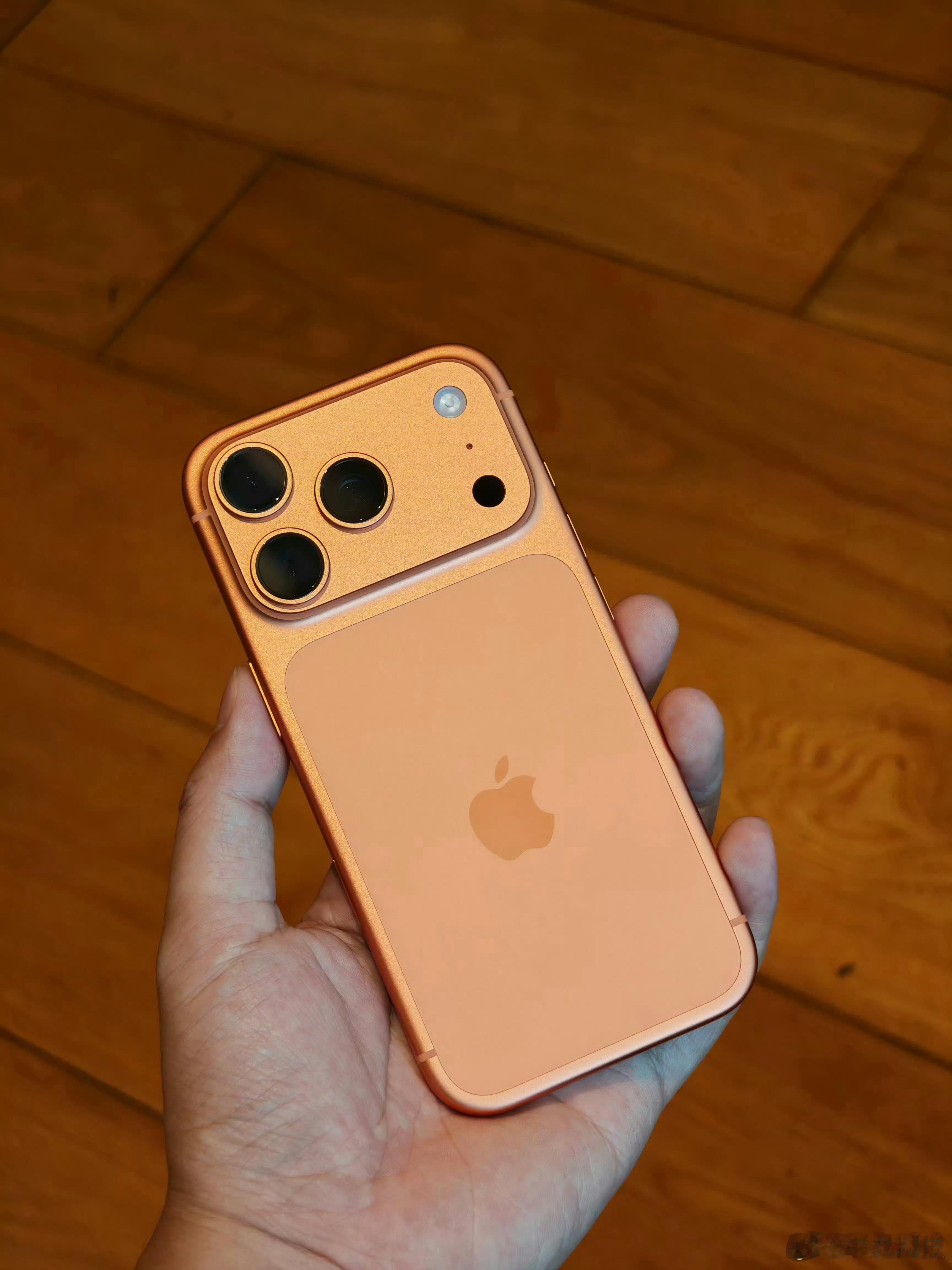 iPhone17Pro降价2000卧槽，我这买了两台iPhone17Pro的用