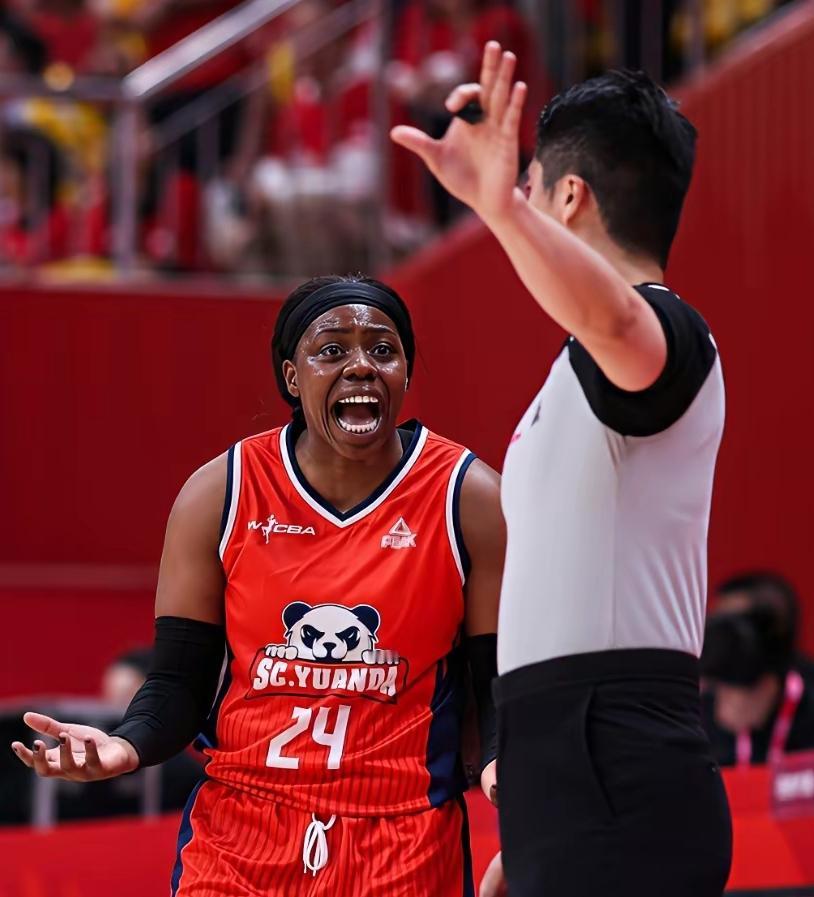 大家发现没，WCBA总决赛G5将迎来一大表数：1、四川队外援奥贡鲍尔或被禁赛一