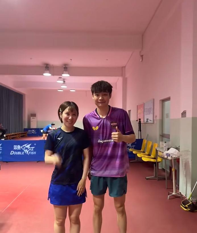 平野美宇和覃予宣已经到位孙颖莎还在忙碌中6月3日，深圳大学的新成员平野美宇