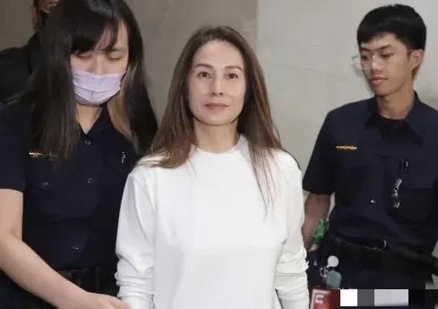 夜深人静，全球又传五个新消息，均与中国有关！一，2月13日，日本方面释放被