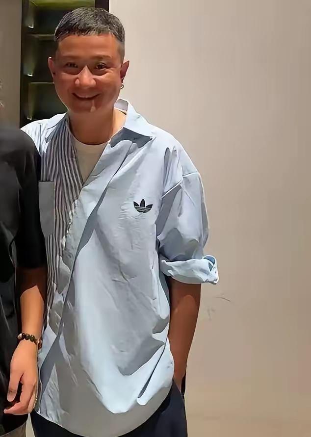 马伊琍看了文章近照，怕是真要百感交集！才41岁的人，脸上沧桑得像六七十岁，穿搭再