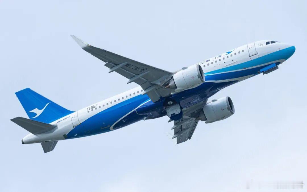 飞机引进:航司:厦门航空注册号:B-32MY机型:空客A320-251N引进时间