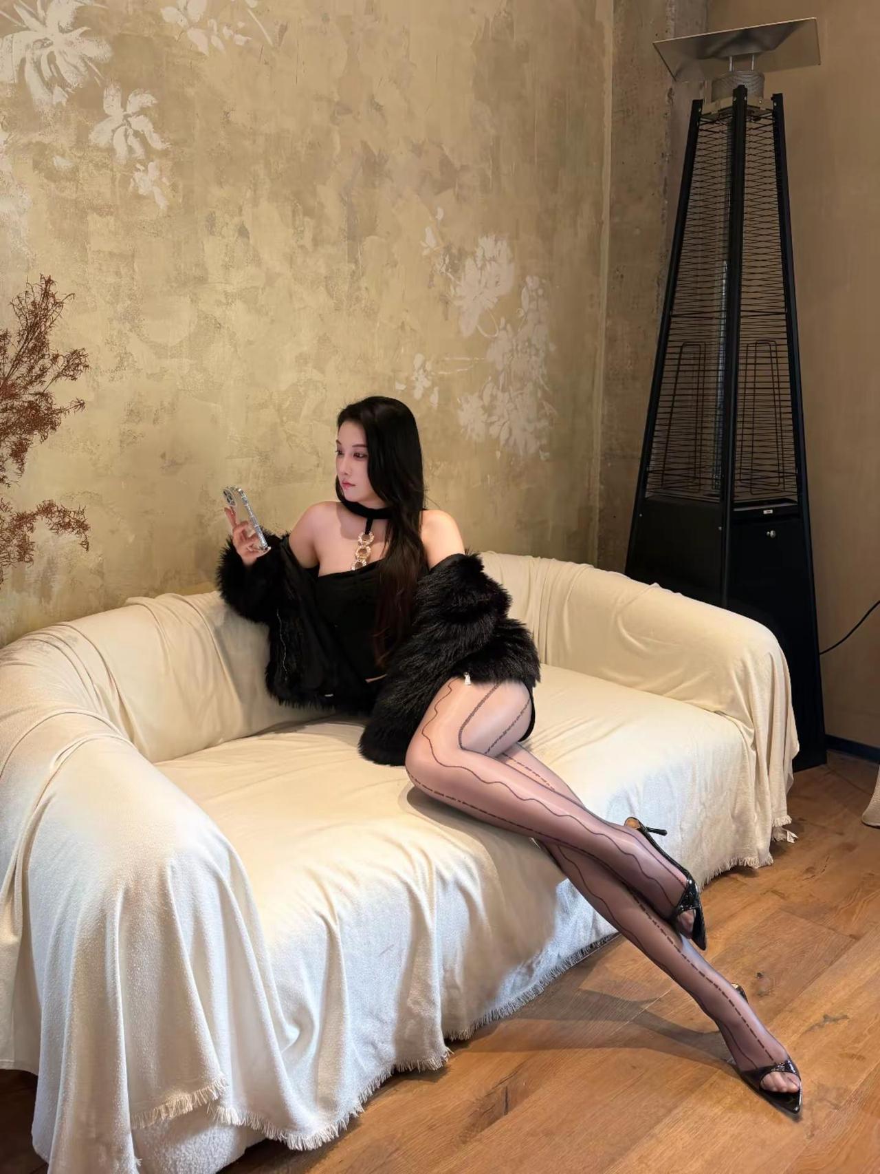 御如反掌氛围感感觉至上大长腿御姐