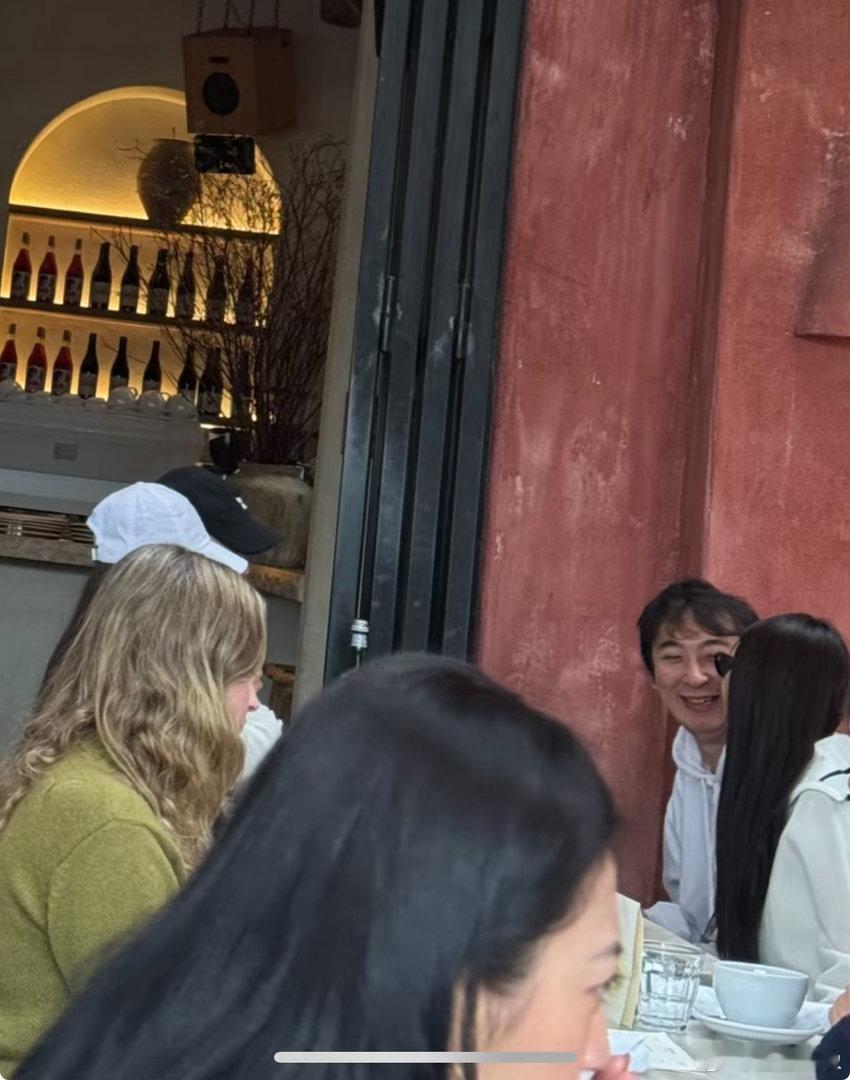 万达都易主了，他还能笑那么开心