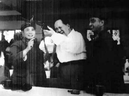 别再神化“韬光养晦”！这不属于毛主席的战略体系，毛主席的智慧，根本不是忍出来的。