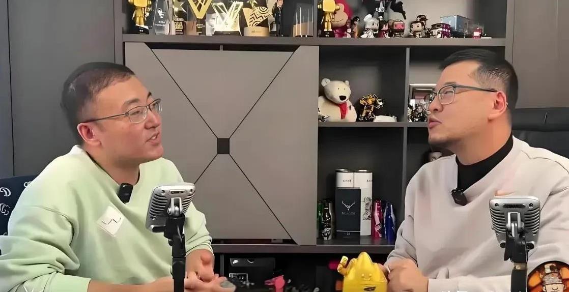 杨毅助理怒批杨鸣不培养年轻球员近日杨毅助理任冉在直播时批评杨鸣，他说杨鸣说辽宁