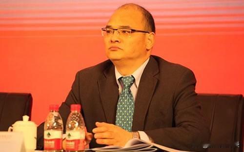 出任中航材董事长一年零4个月后，任宇被撤职，风起于2024年3月，在国外机场醉酒