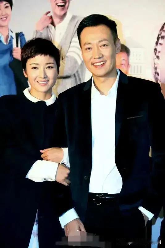 好喜欢他们一起搭档演的戏，不浮夸，表情自然，演的戏真实自然又大方。男演员是辛柏青