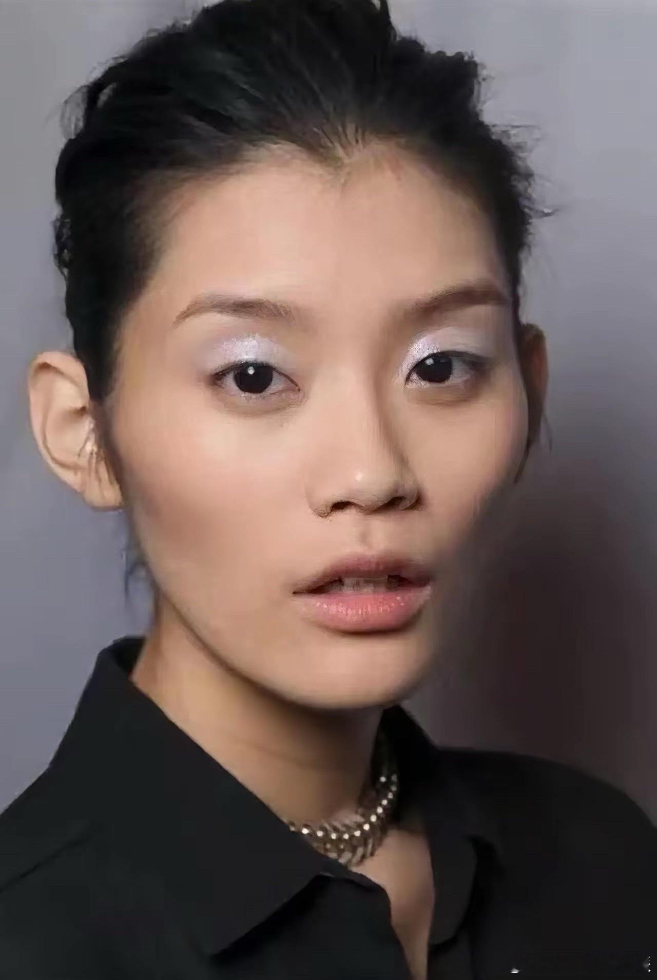 奚梦瑶整容以前也很一般