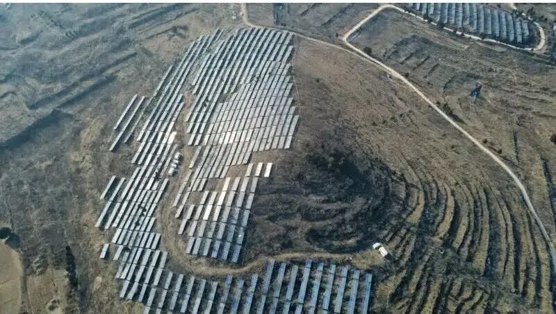 含8万片组件! 河北一光伏项目违建, 设备被拆除拍卖