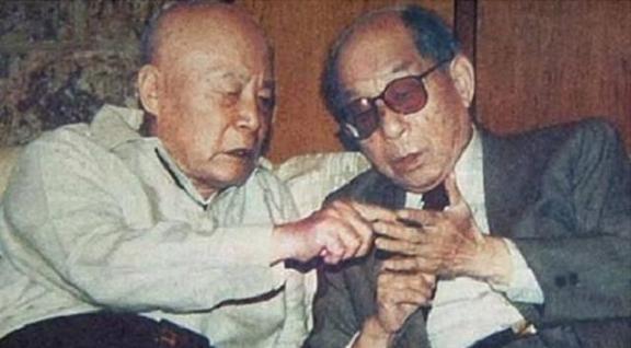 1991年中央派吕正操看望张学良，张学良：要我回大陆，有三个条件，吕正操连忙问哪