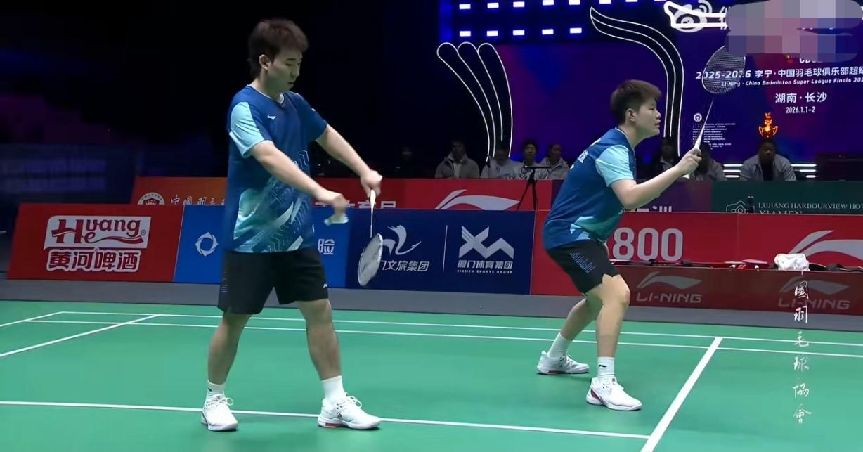 羽超联赛制造惨案羽超联赛半决赛出现“惨案”，辽宁和青岛的半决赛第一场，辽宁的郭