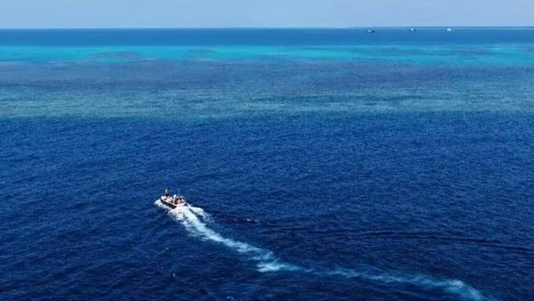 南海形势因为菲律宾骤然紧张菲方勾连外部势力搅乱南海，解放军强势亮剑维权近