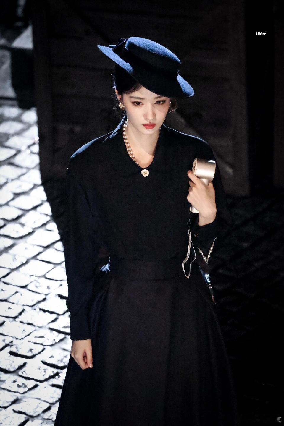 好一个雨中女郎王楚然你有这张脸做什么事都会成功的​​​