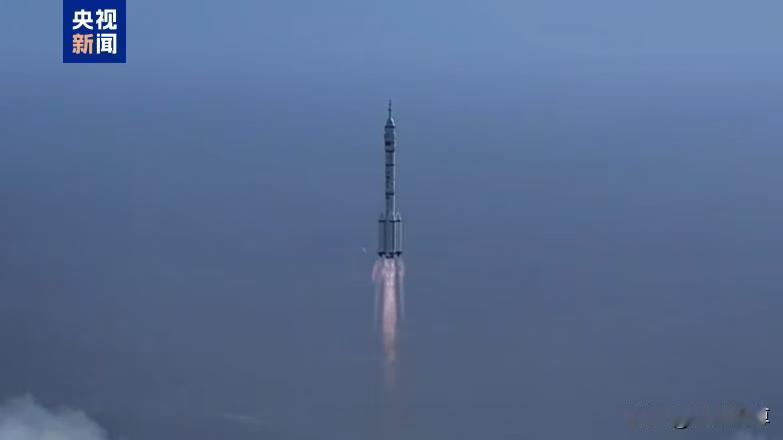 美西方估计做梦都没想到，中国的神舟二十二号飞船，这么快就发射成功了。目前神舟二十