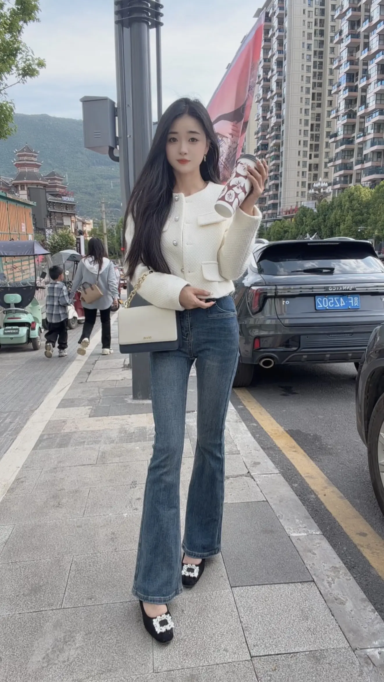 奶茶一杯快乐加倍