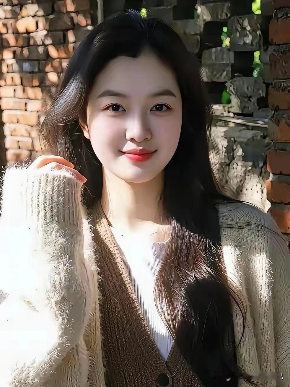 上联：四季风霜拼生计下联：一年拼搏不停步