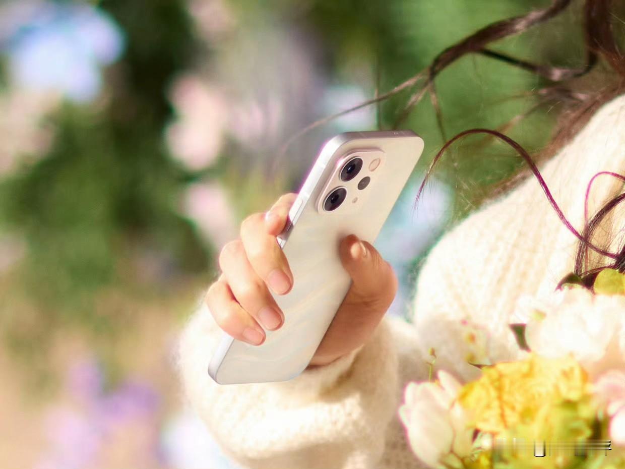 vivoS50系列外观来了对比上一代还是有改变的，全系铝合金中框，这