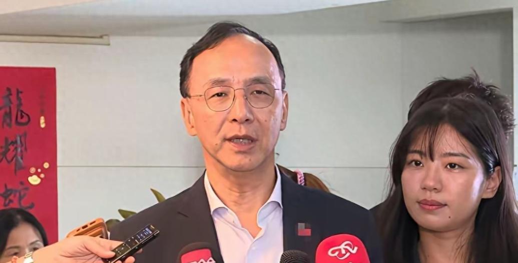 朱立伦最新表态：“亲美友日和陆”是国民党坚定的立场。朱立伦言论得罪党内一票人，国