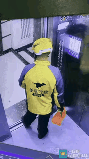 要么睿智大度，要么善心好德，心浮气躁终是害人害己。