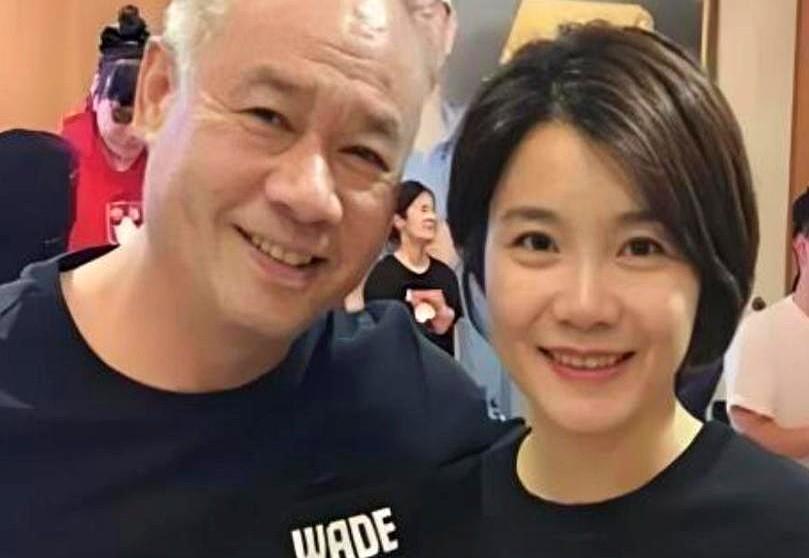 1993年，体操王子李宁娶了师姐陈永妍，婚后6年一直都没有孩子，陈永妍埋怨：“都