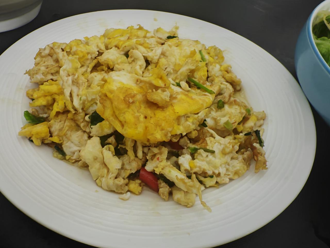 简简单单又得一餐[笑着哭][笑着哭]。今天又做好吃的幸福满满的一餐炒个特别的